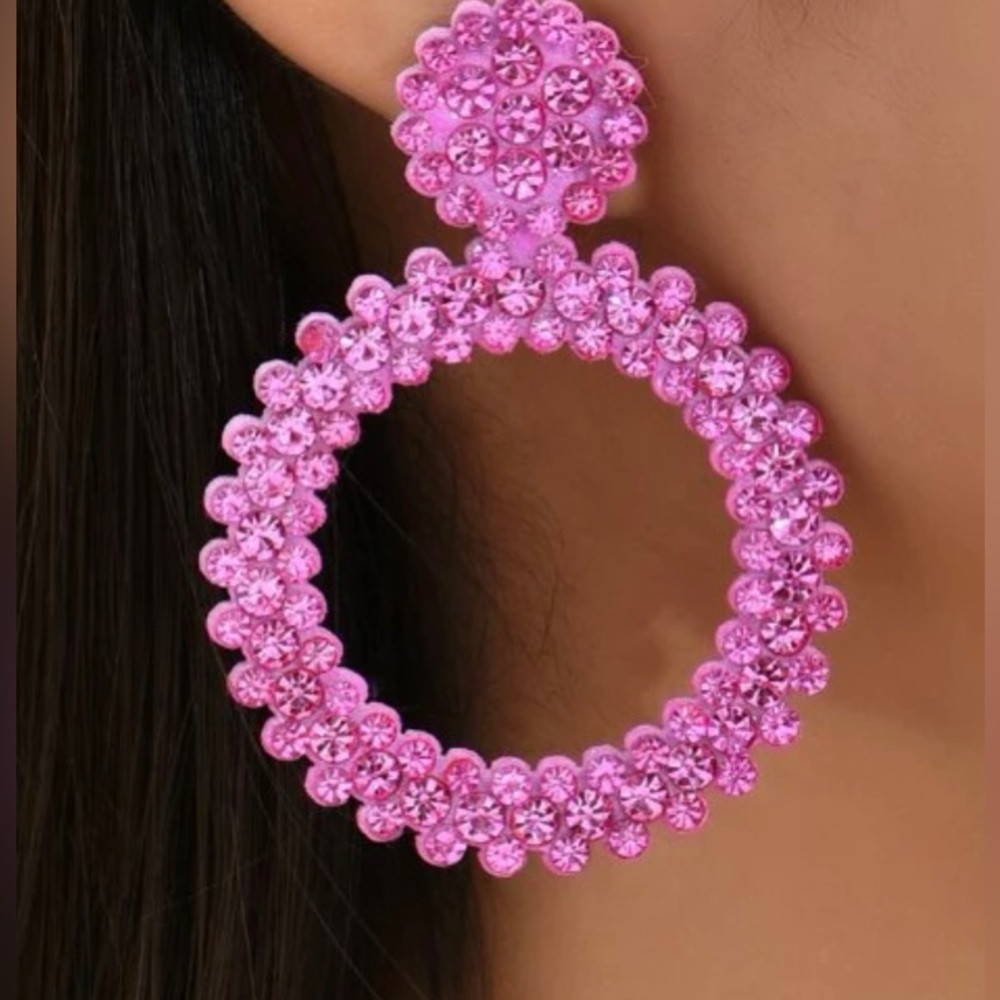 Round rhinestone earrings